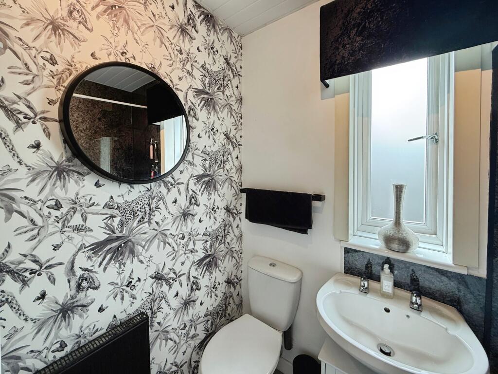 Bathroom aspect