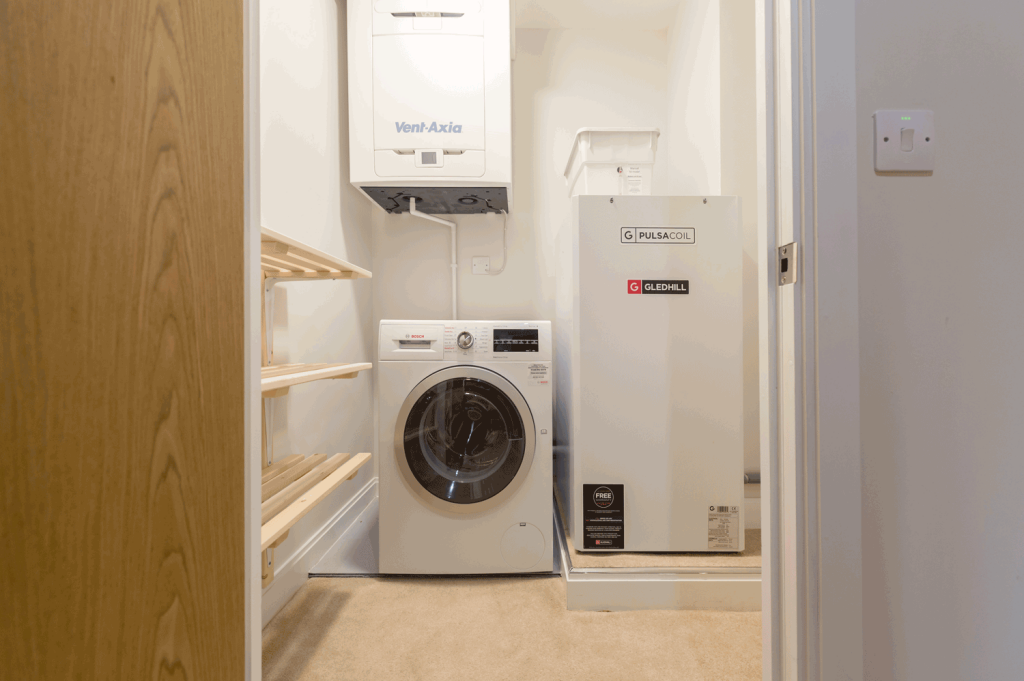 Laundry cupboard 