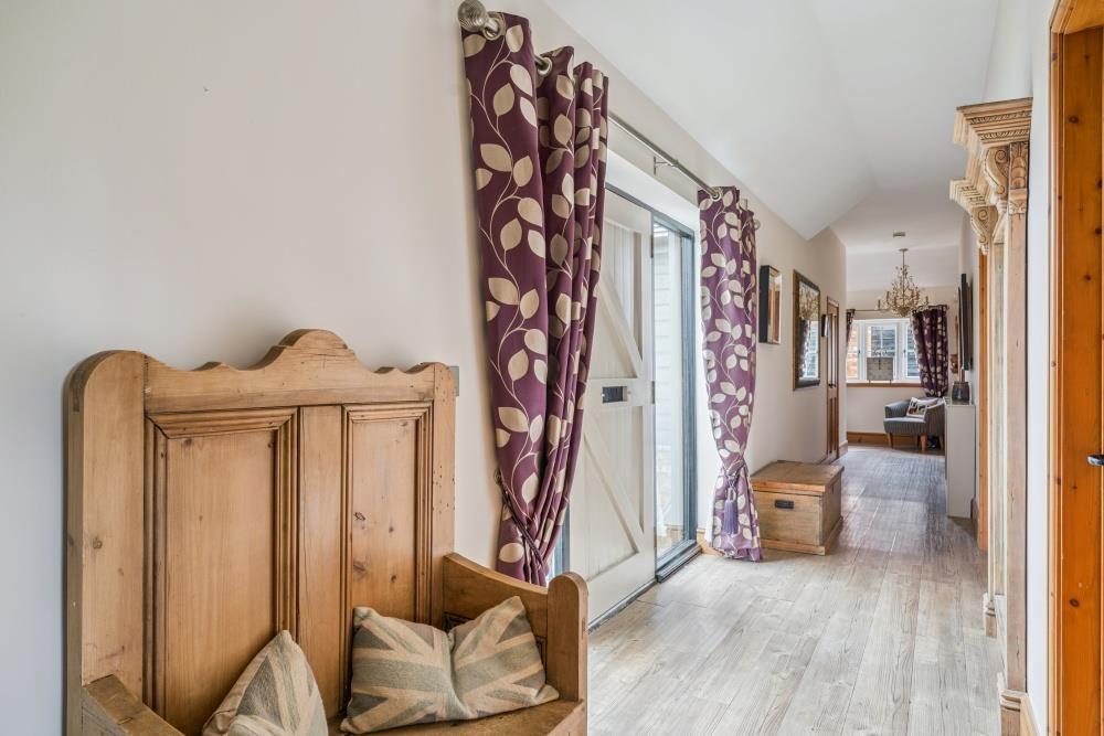 DSC06802-75d8dd44803c00f09da3dd84e31cbd2e - 800px.