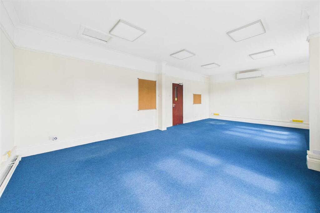 Wellsway House, 9, Wellsway Keynsham, B A N E S, B