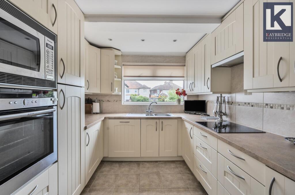 Seaforth Gardens, Epsom - KT19 0LP
