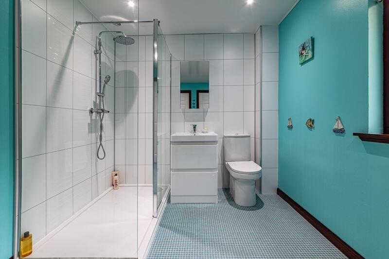 Ensuite Shower Room