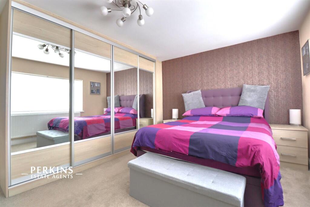 BED 1.jpg