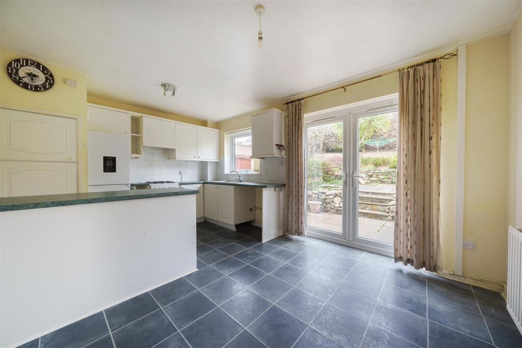 Trematon KitchenBreakfast.jpg