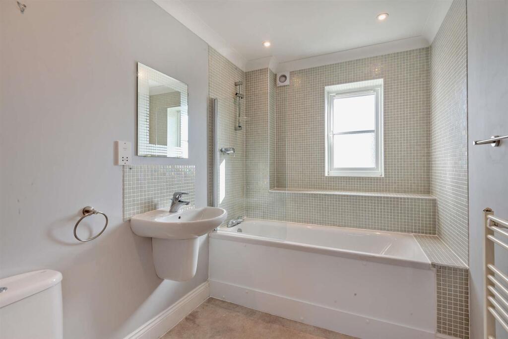 8638303-interior16-800.jpg