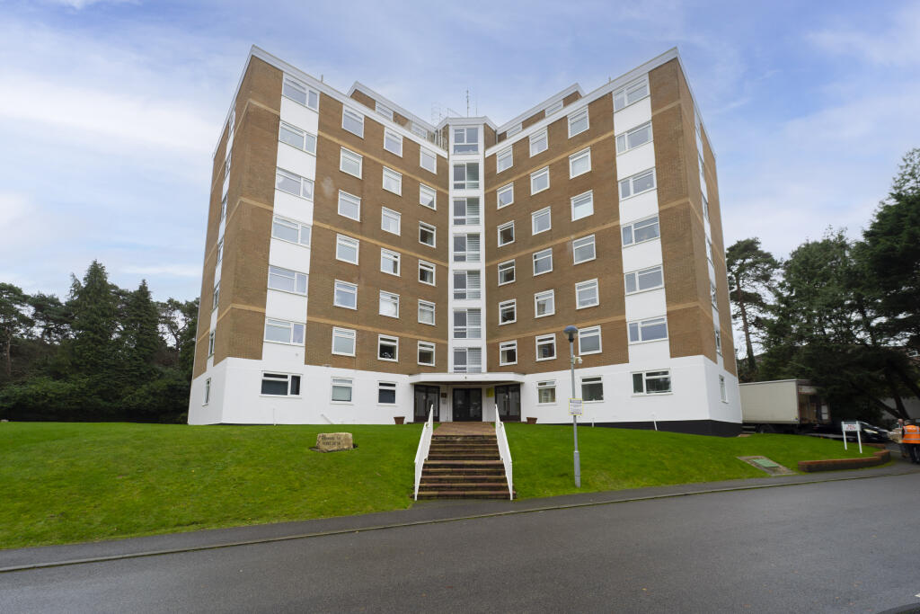 Ref: RE - Western Parade, Poole, BH13 7BD