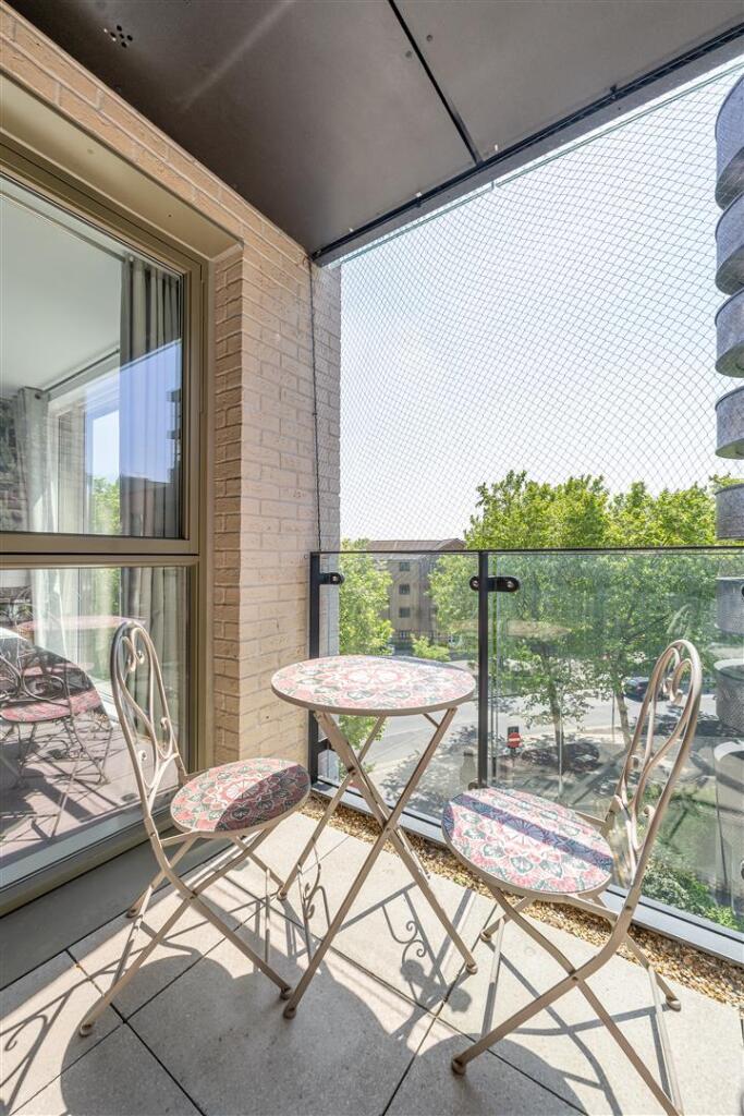 Balcony-2.jpg