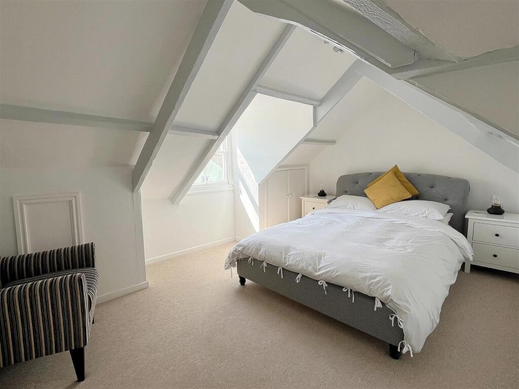 Bedroom One.jpg