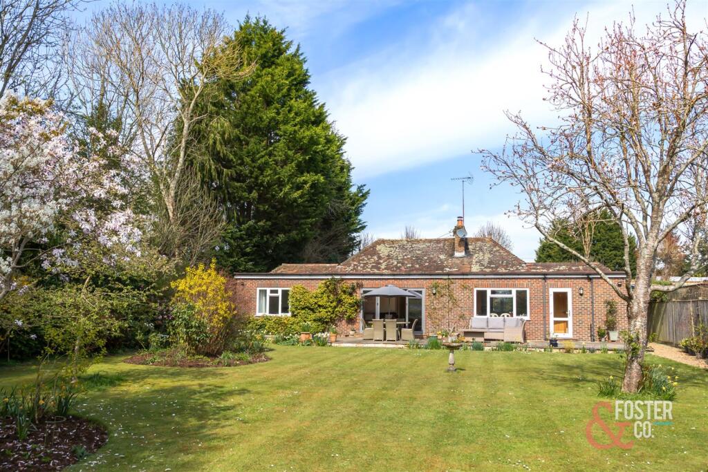 Wychwood Lane  River Mead Cottage-010.jpg