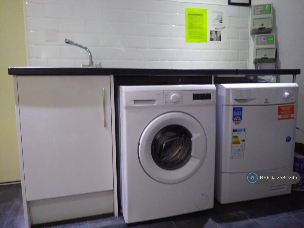Communal Laundry Facilities