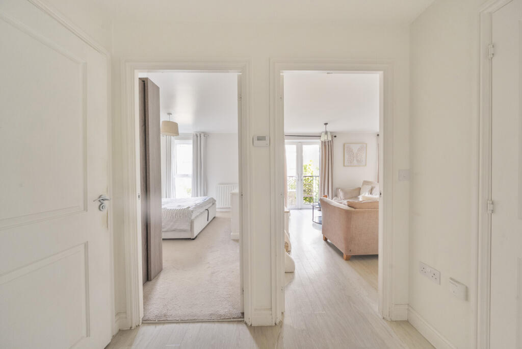 1345273-5-68b09a3...