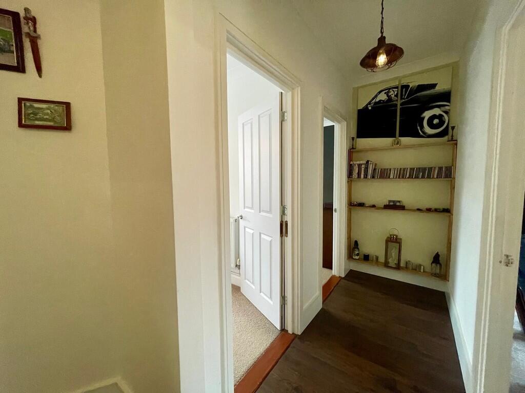 04bc3a1d-0c25-4b4...