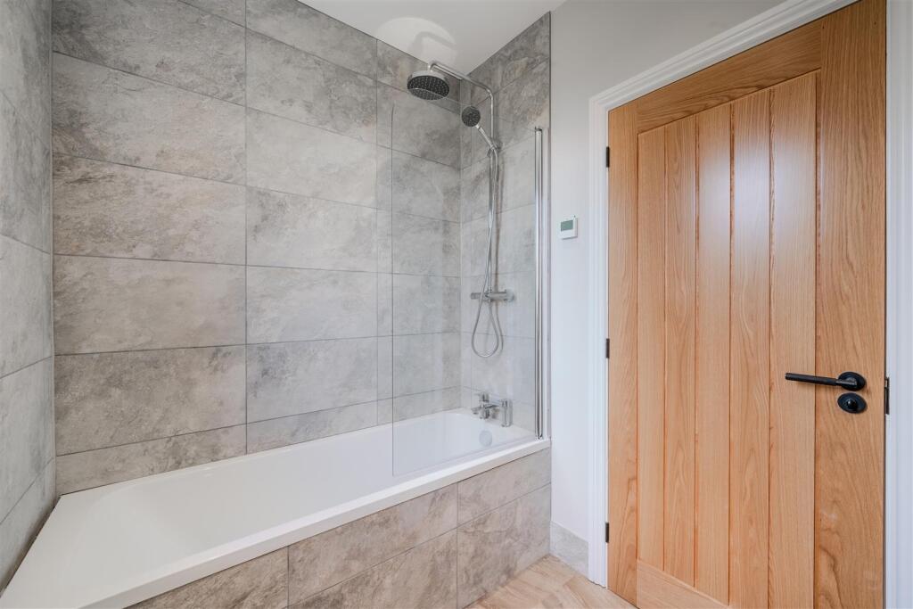 Bathroom-2.jpg