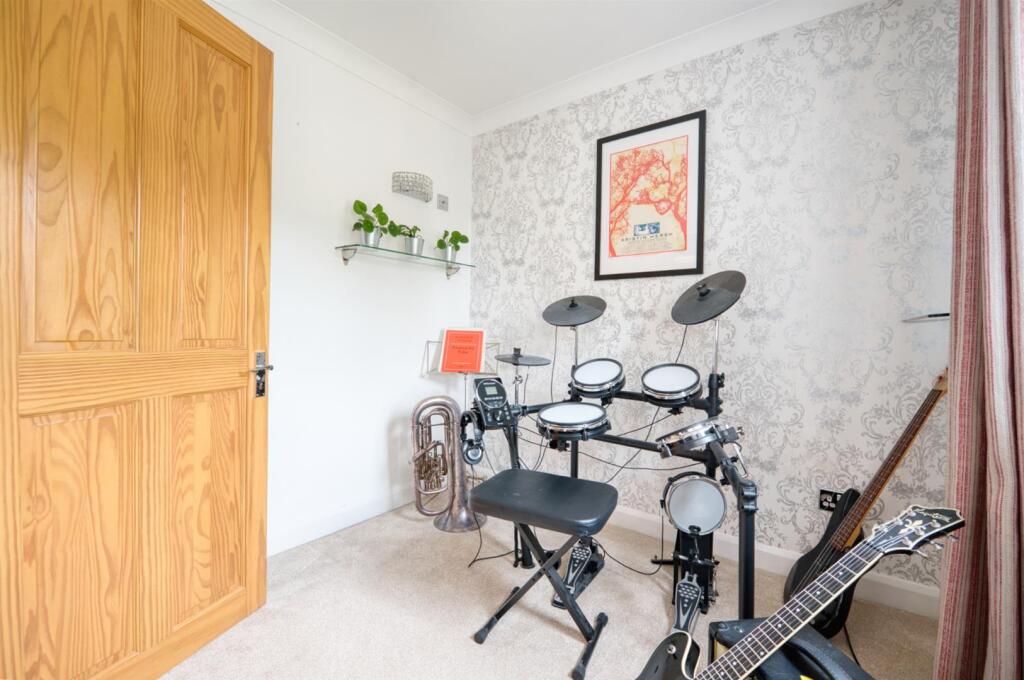 Bedroom Four (2).jpg