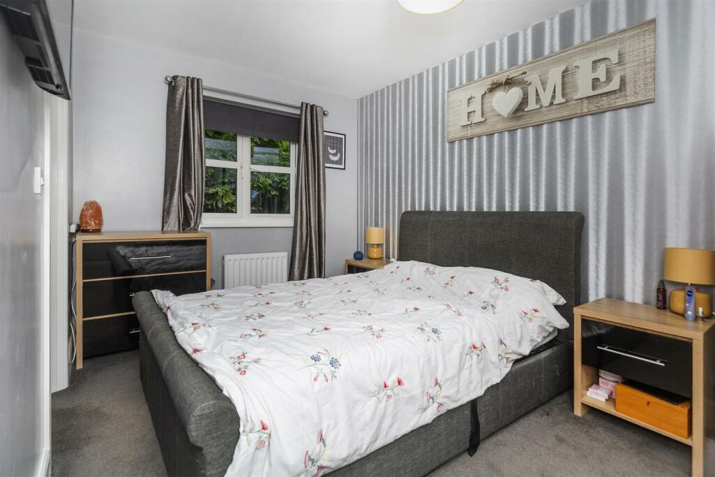 Bramleys Estate Agents - Plover Road - Lindley (14