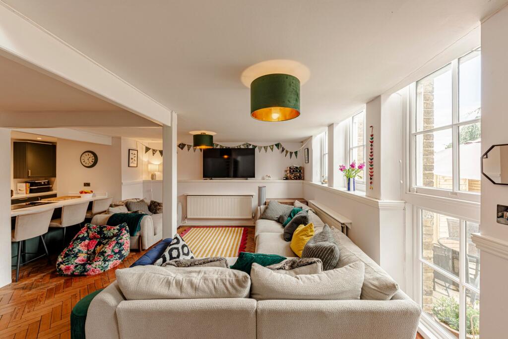 Kitchen/Living/Dining Room (8)