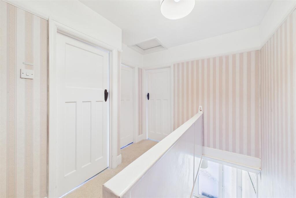 14 Dentwood Grove, Coombe Dingle, Bristol BS9 2QH 