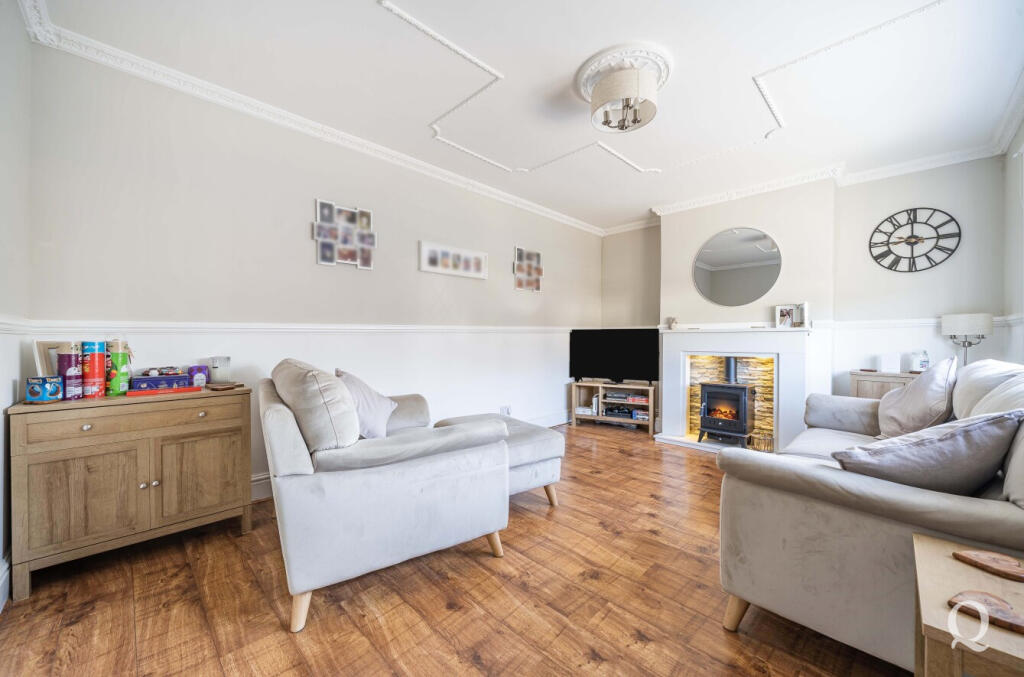 8fee3688-5e14-404...