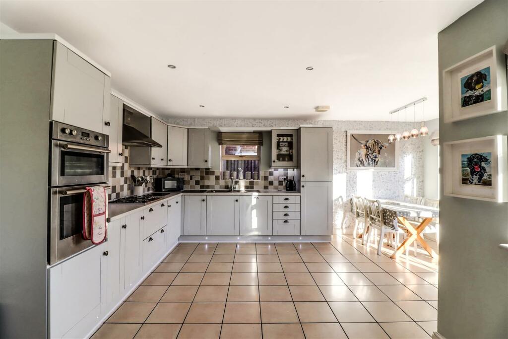 Kitchen Diner