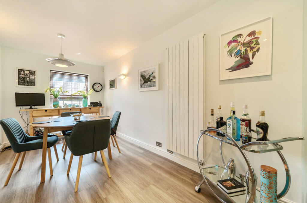 1319545-9-68681e5...