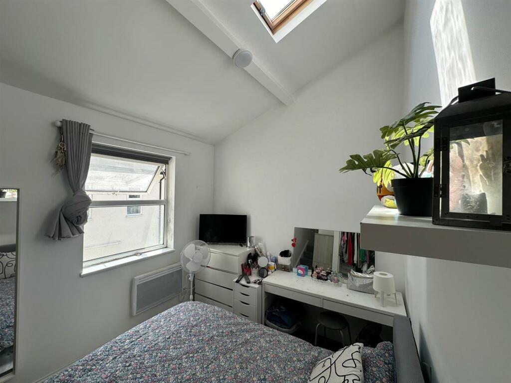Bedroom Flat 3.jpg