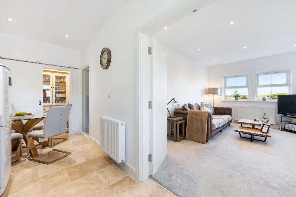 Kitchen/Dining Room/Lounge