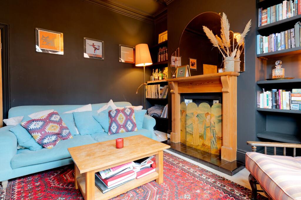 SITTING ROOM DINING ROOM AND KITCHEN