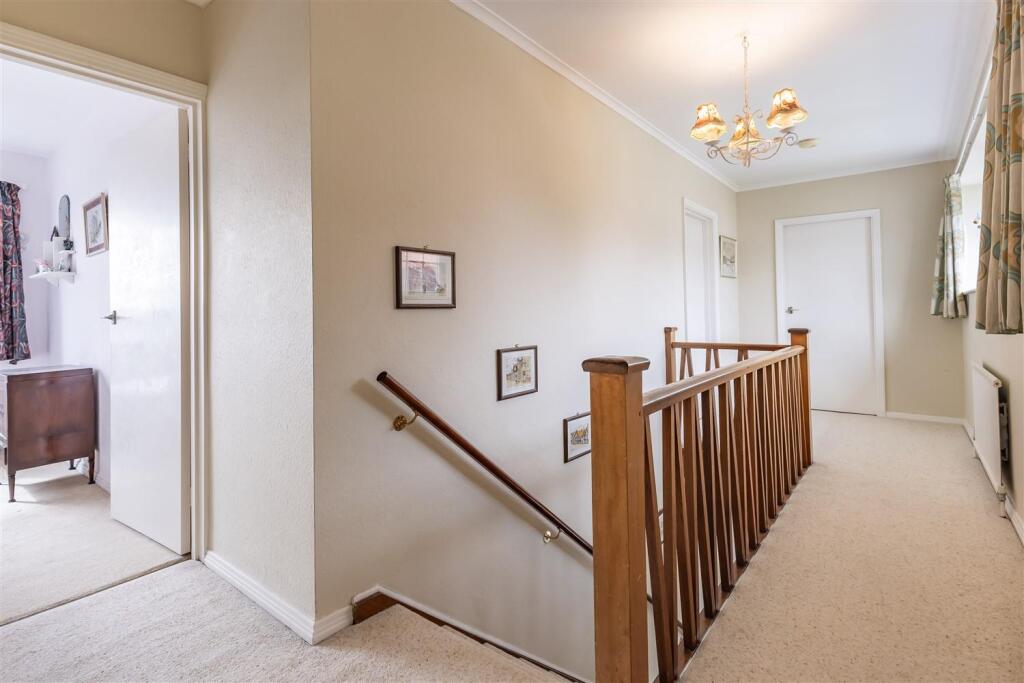 15 Ravensmere  (14).jpg