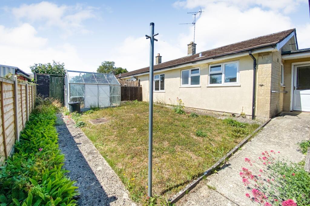 54 High Street, Purton, Swindon, Wiltshire, SN5 4BB