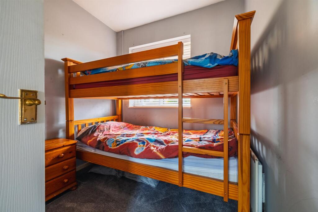 4 Bushell Close-47.jpg