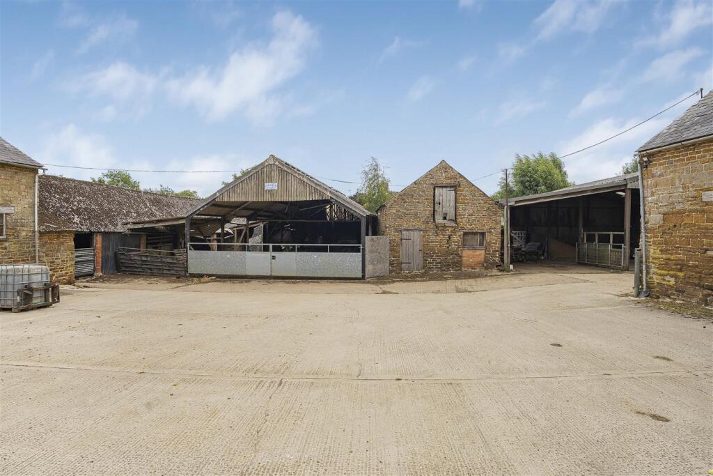 Development site, Maidford House Farm, Chapel Lane