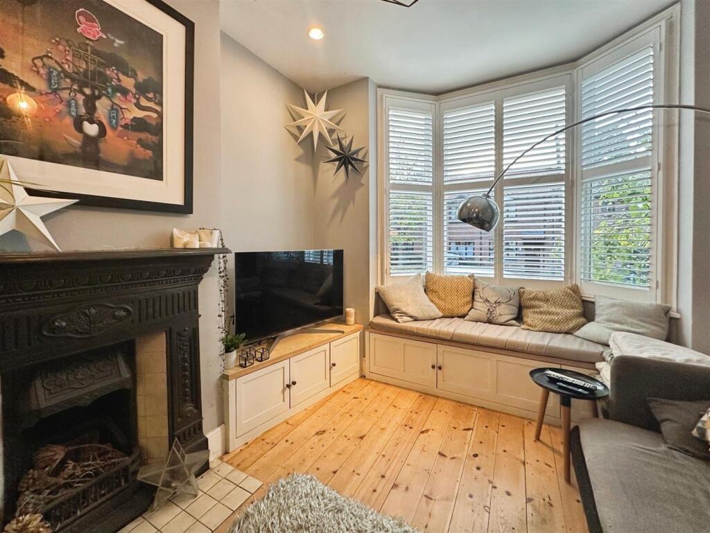 e2739af1--4B57-ACC0-A98C912F9FA1-58366-00001378629