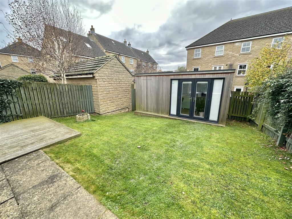 Bramleys Estate Agents - Springfield Court - Liver