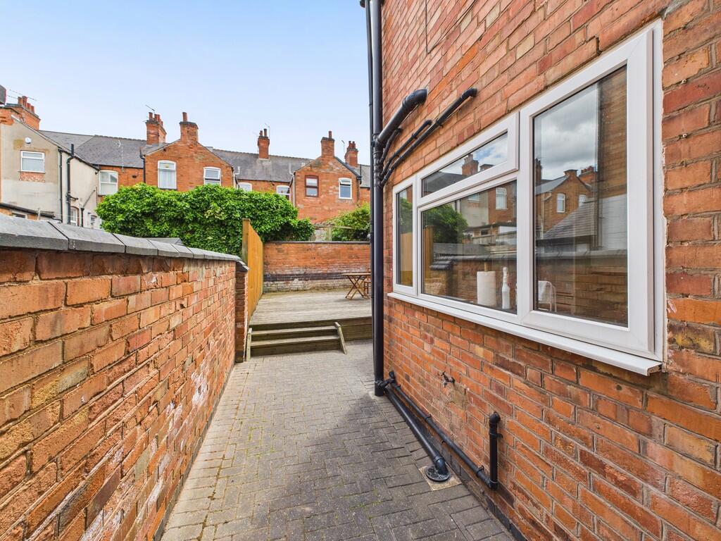 CAM04578G0-PR0019...