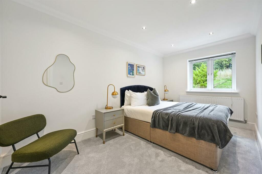 Master Bedroom.jpg