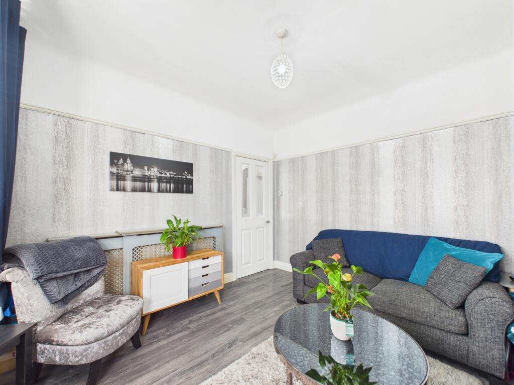 CAM02386G0-PR0139-STILL002