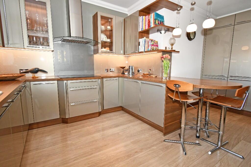 Kitchen/Morning Room