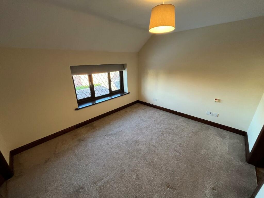 Master Bedroom.jpg