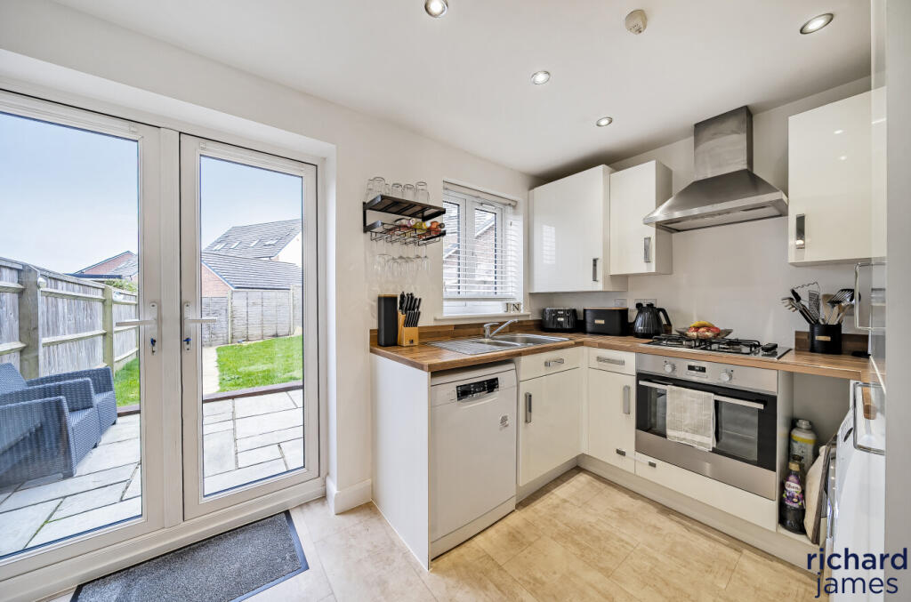 577a3137-f30f-4a3...