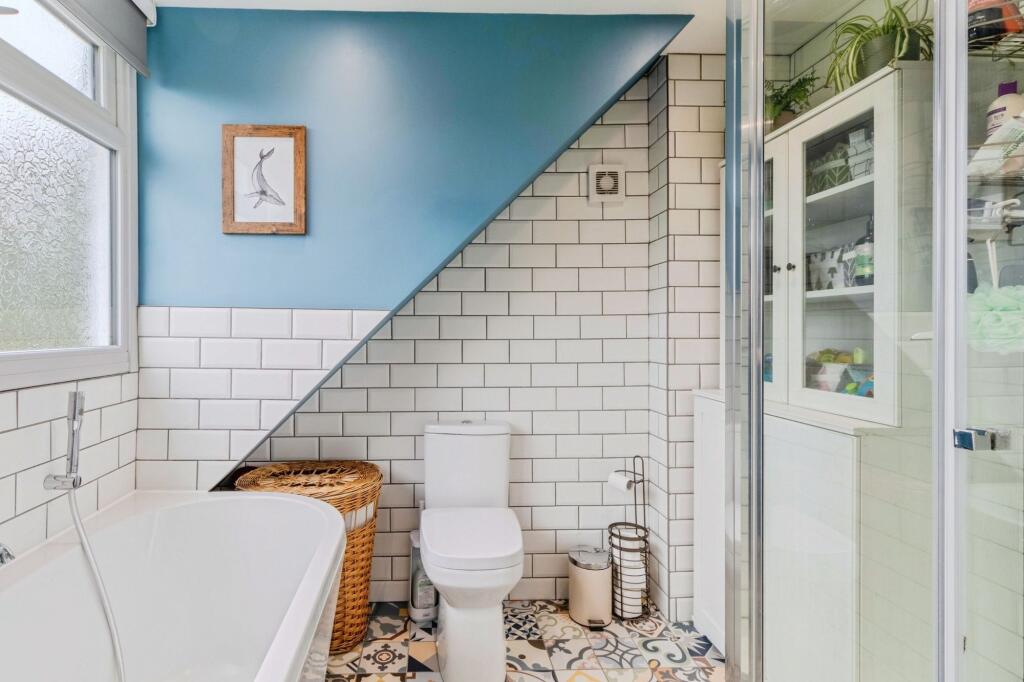 bathroom2