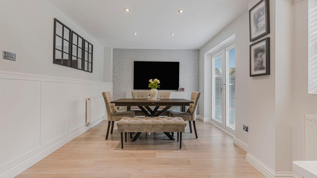 Open Plan Kitchen/Dining Room