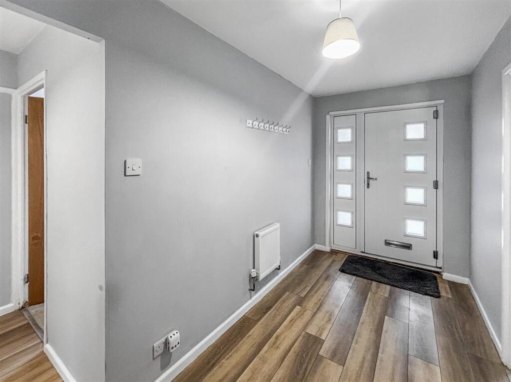 Hallway.jpeg