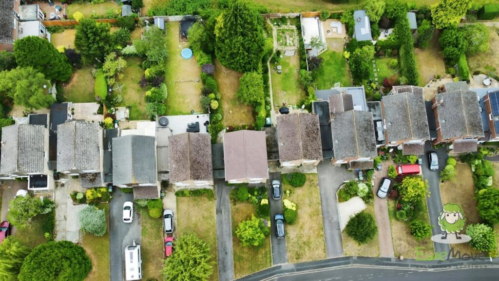 EweMove Estate Agents Basingstoke - Coniston Road 