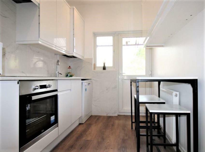 95 princess avenue kitchen.JPG