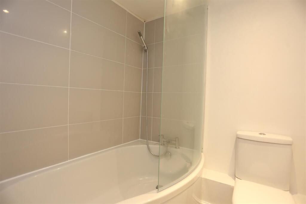 LGF 37 Regency Square, Brighton (13).JPG