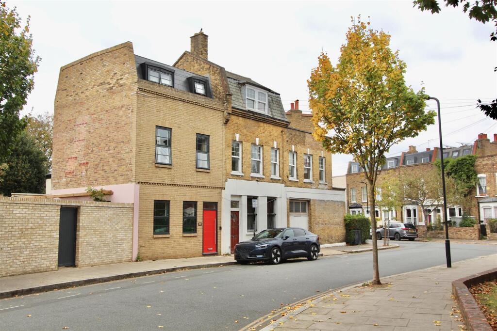 Nevill Road, N16