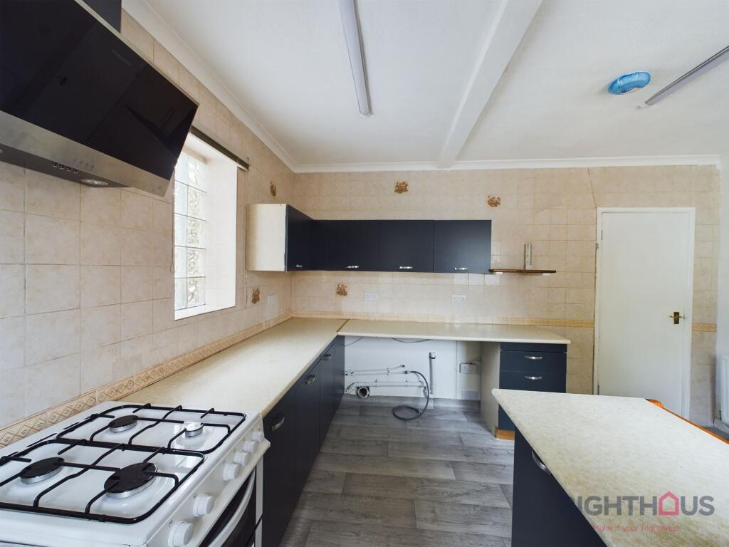Kitchen/Dining