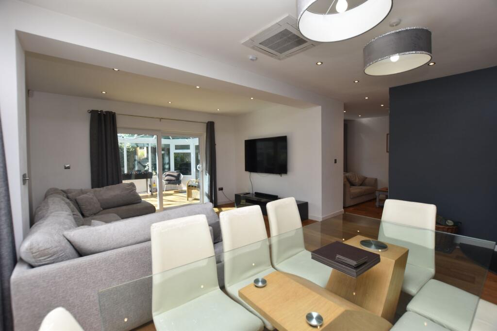 Open Plan Lounge/Diner/Kitchen