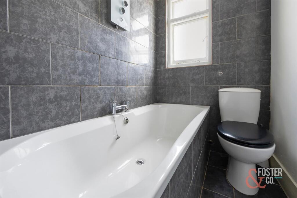 St Catherines Terrace, 13 Flat 4-006.JPG