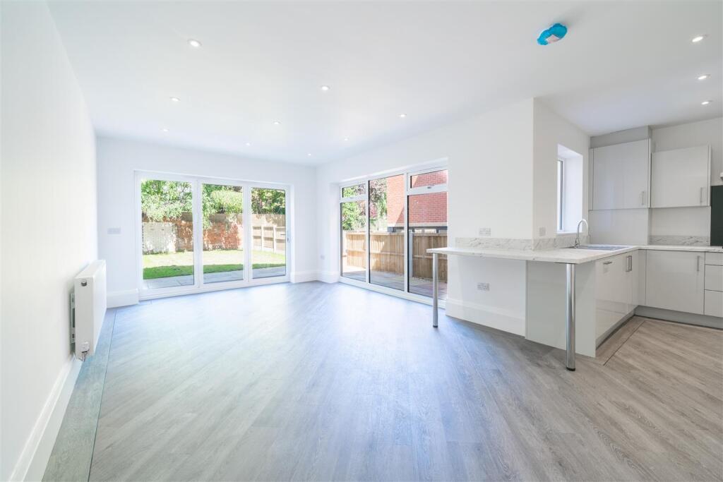 kitchen - Diner-.jpg